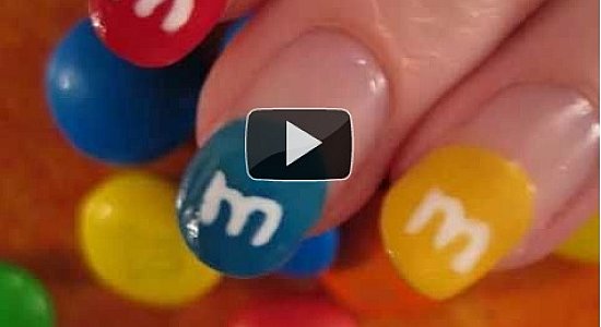 Рисунок на ногтях – M&M