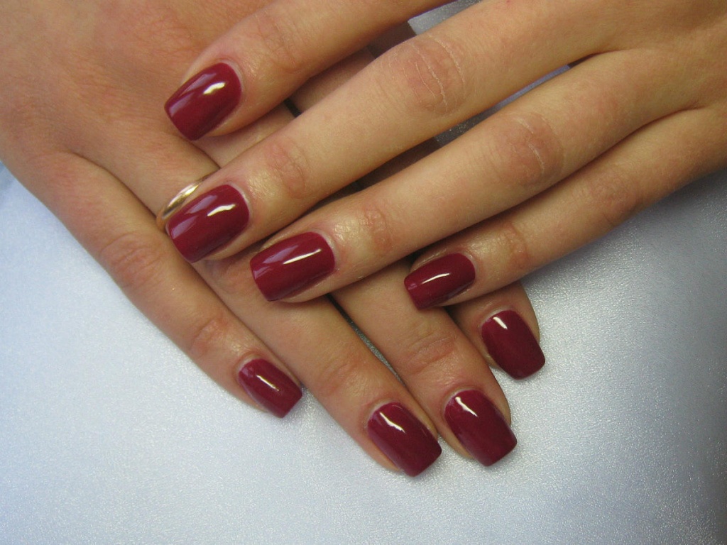 Маникюр к домашних условиях.